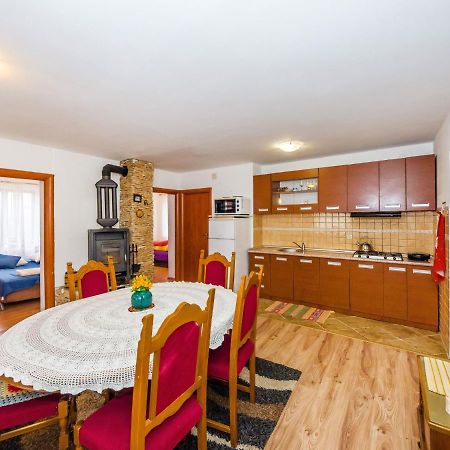Vacation House Loreta Sveti Rok ภายนอก รูปภาพ
